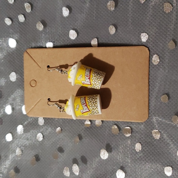 Novelty Popcorn bucket earrings - Picture 1 of 3